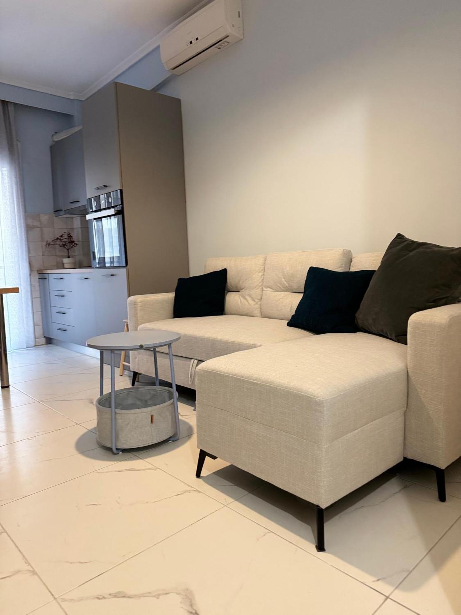 Apartment Koi Toumba Skg *
